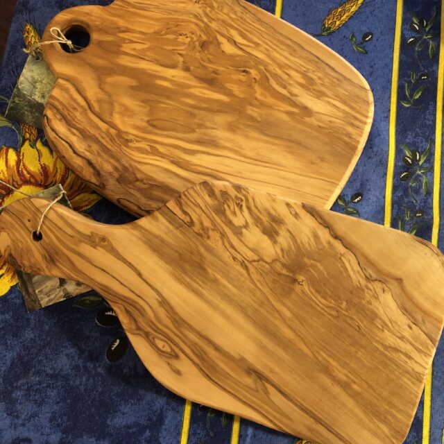 オリーブの木のカッティングボード