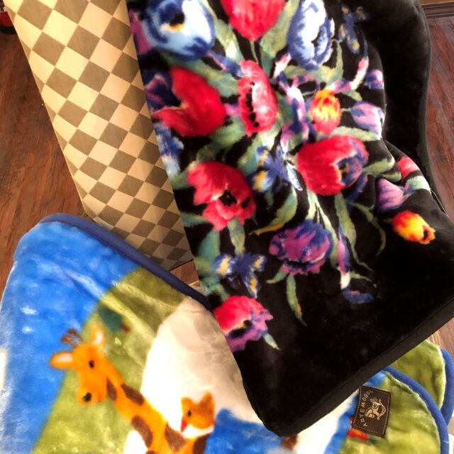 ひざ掛け毛布
